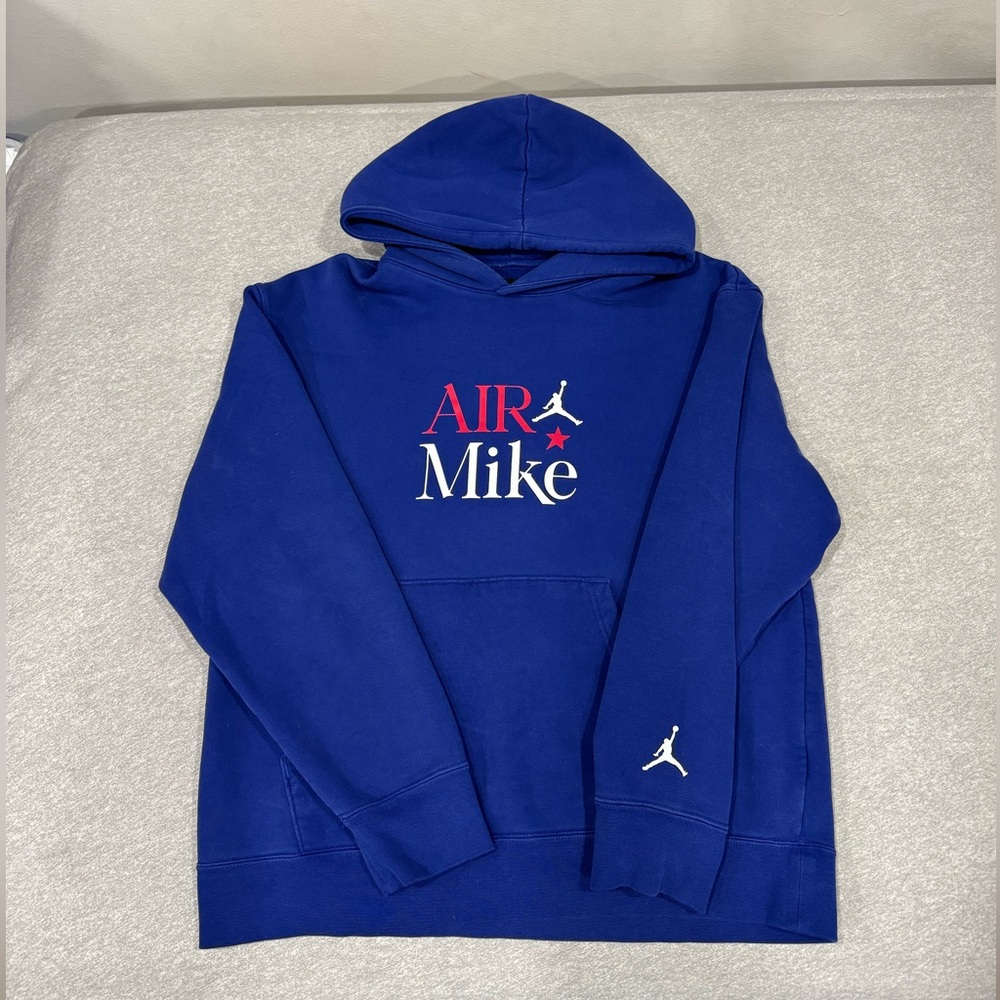 Large “Air mike” Nike hoodie